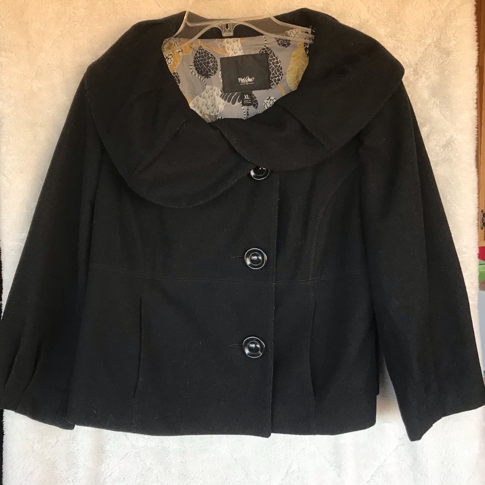 Like new black 3/4 sleeve jacket XL